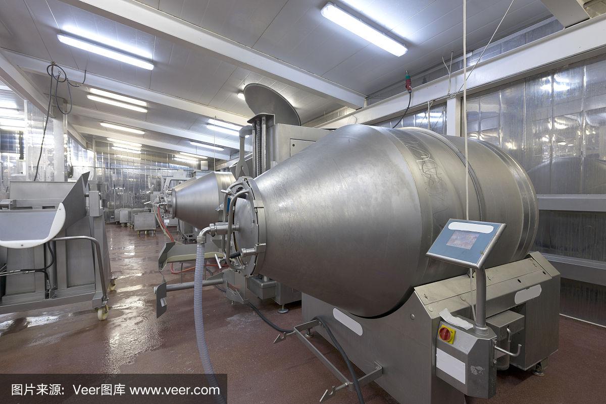 肉类产品在食品工厂生产线上的加工与准备